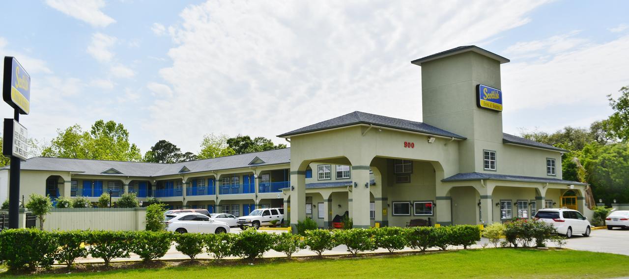 Scottish Inn And Suites Alvin Zewnętrze zdjęcie