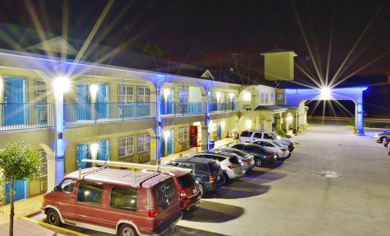 Scottish Inn And Suites Alvin Zewnętrze zdjęcie